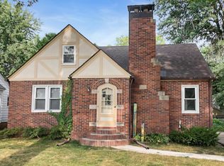 2207 35th St, Des Moines, IA 50310