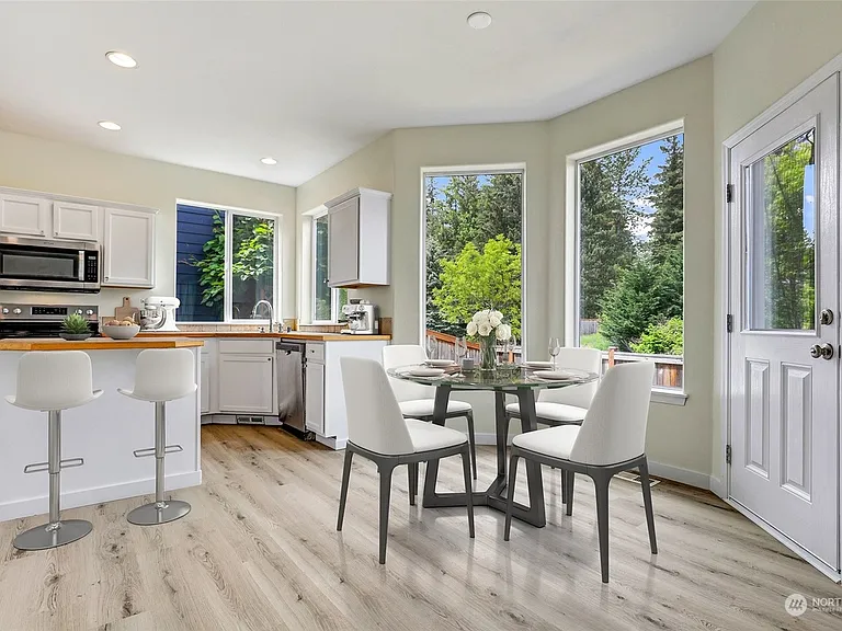 breakfast nook