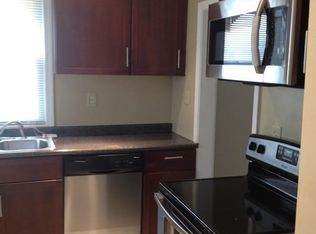 56 Edendale St, Springfield, MA 01104