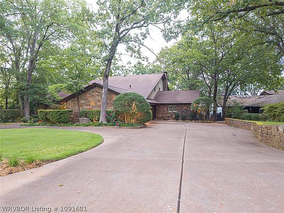 4th image of 8301 Mile Tree Dr