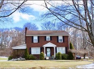 3022 Pinehurst Dr, New Castle, PA