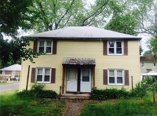 126-128 Wake St, Bridgeport, CT 06610