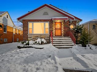 9923 S Claremont Ave, Chicago, IL 60643