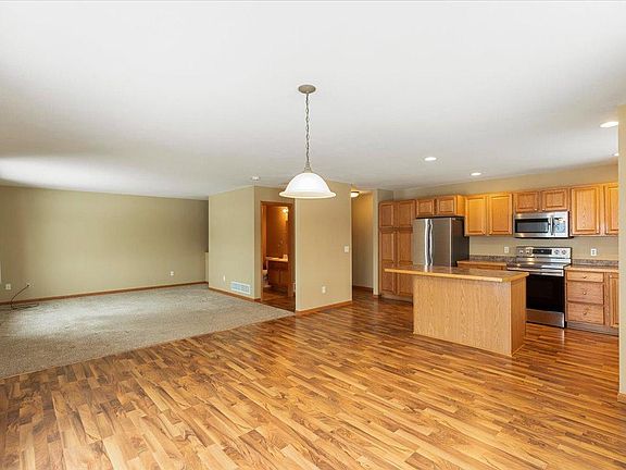 4th image of 15273 Clearview Ln