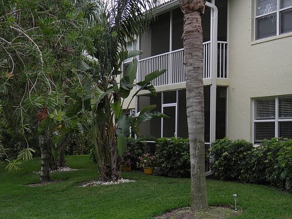 3rd image of 3260 Douglas Dr APT 101