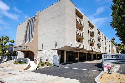 1st image of 2510 Torrey Pines Rd Unit 409