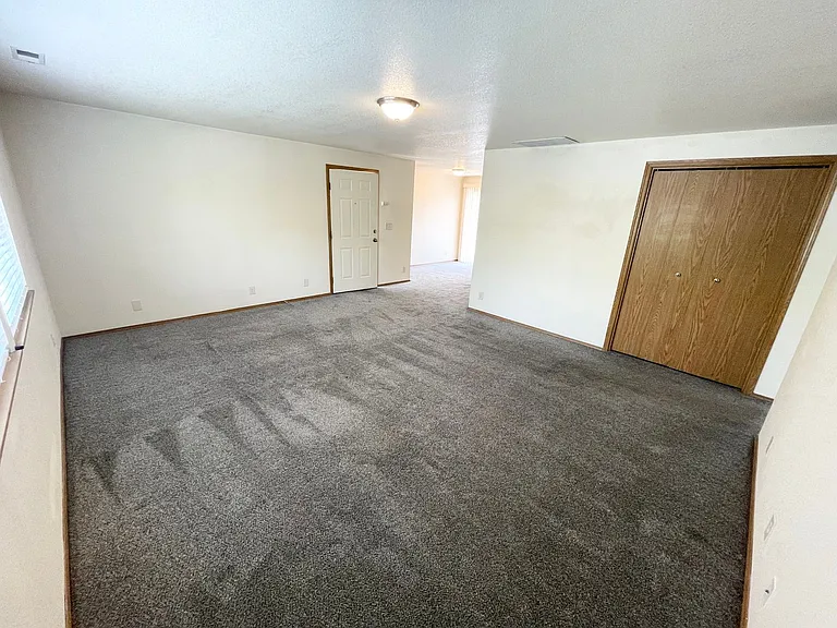3742 W Rose Hill St #202 — Photo 17