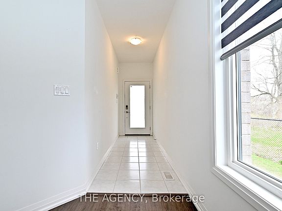 3rd image of 4552 Portage Rd #104