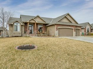 4166 N Lake Ridge Ct, Wichita, KS 67205