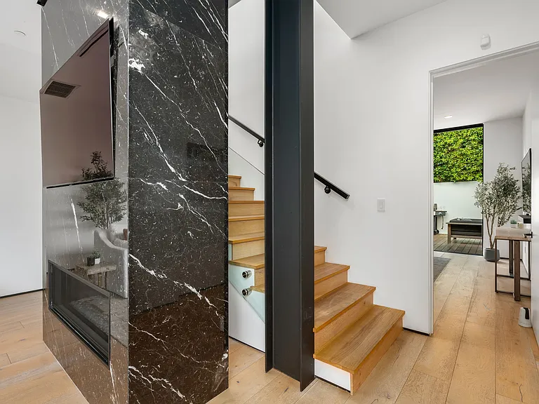 133 N Edinburgh Ave — Photo 33