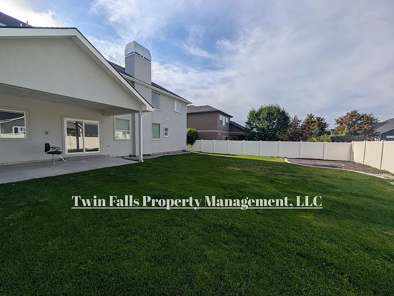 768 Sun Peak Way — Photo 6