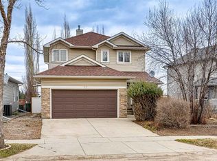 37 E Cimarron Trl, Okotoks, AB T1S 1V8