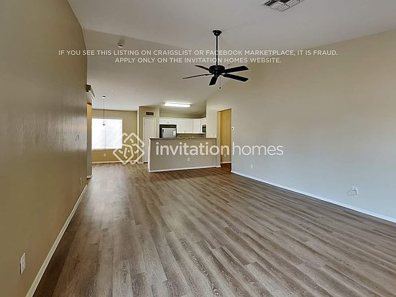 3rd image of 9048 W Pinchot Ave