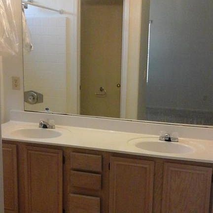 5th image of 5755 N 77th Ave