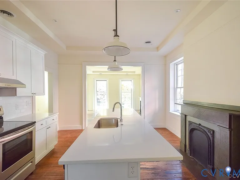 12 W Clay St #A — Photo 5