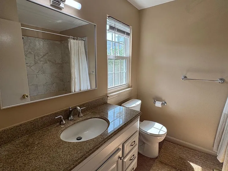 8610 Beekman Pl #C — Photo 14