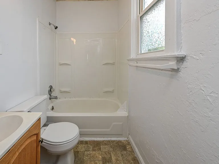 2316 Chickasaw St #2 — Photo 5