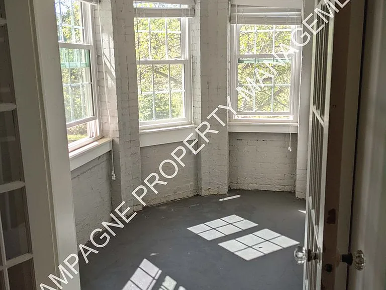 920 Ward Pkwy — Photo 29