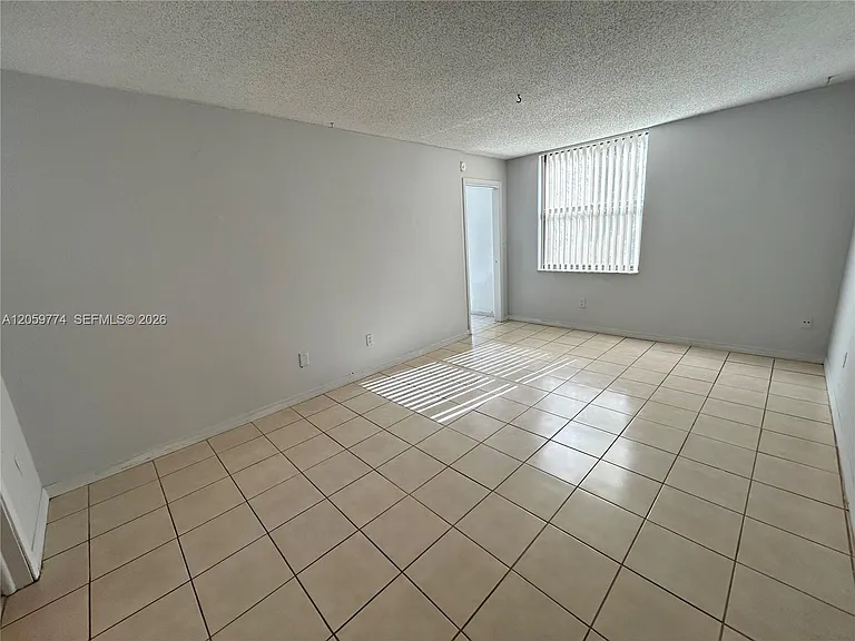 14301 N Kendall Dr #109B — Photo 24