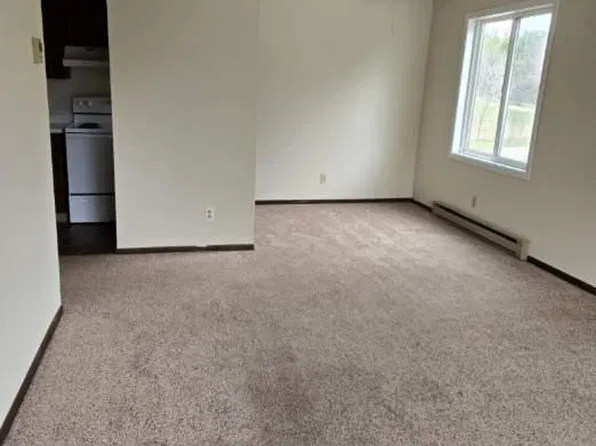 309 W 9th St APT 14, Starbuck, MN 56381
