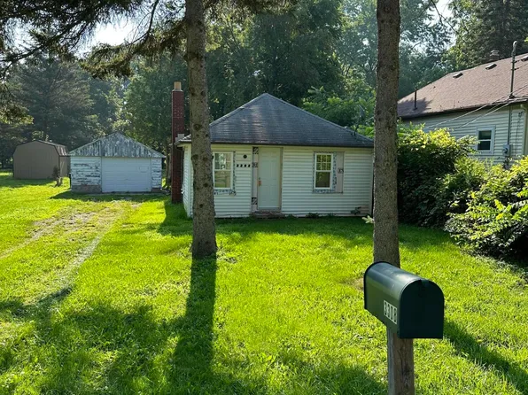 3308 N Cedar St, Lansing, MI 48906