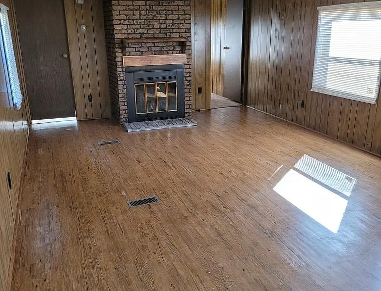 324 Roberts Rd — Photo 8