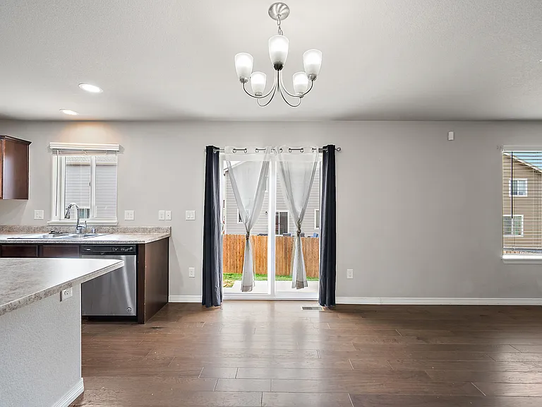 10873 Rowley Dr — Photo 9