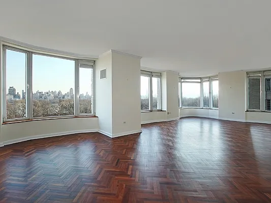 Sold by Sotheby's International Realty | media 5