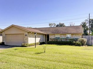 22110 Meadowhill Dr, Spring, TX 77389