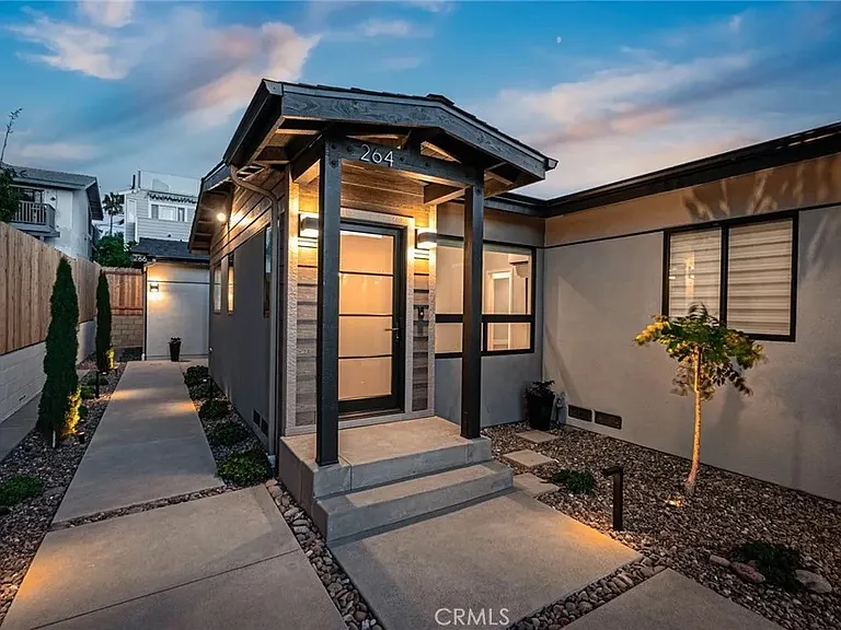 264 Barbara Ave — Photo 3