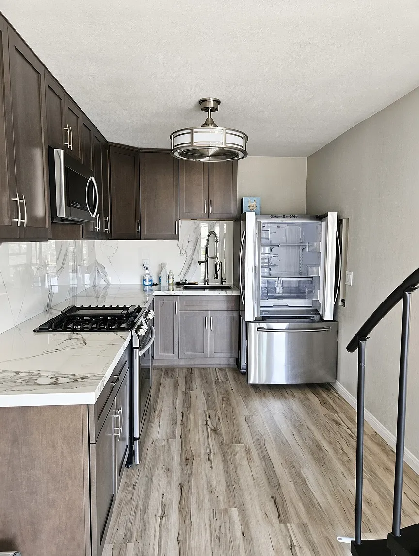 Studio, 500 sqft, $2,700 — Photo 2