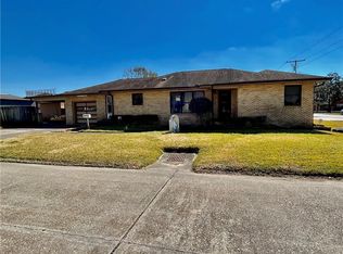 1820 Pine St, Harvey, LA 70058