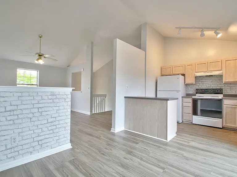 406 Platt Dr — Photo 10