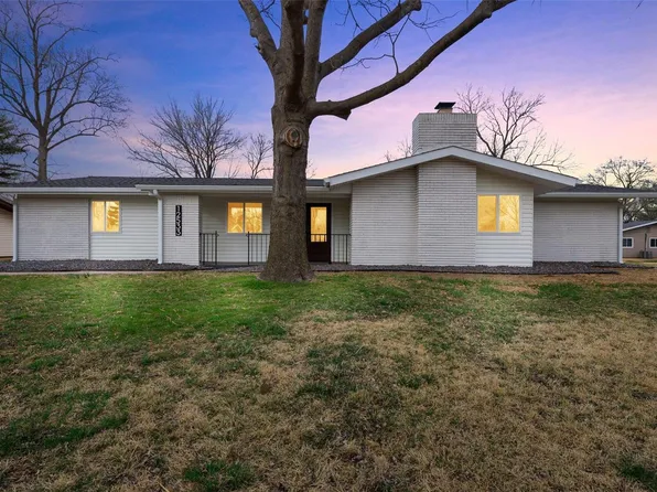 12533 Merrick Dr, Saint Louis, MO 63146