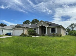 990 Sorrel St NW, Palm Bay, FL 32907