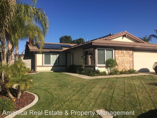 23196 Lena St Moreno Valley Ca 92553 Zillow