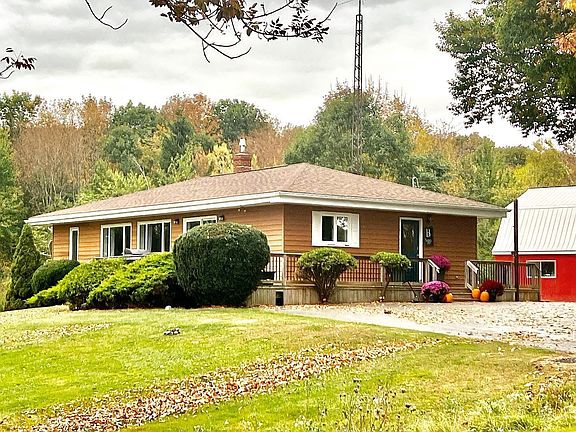 2nd image of 1773 Grand Pre Rd