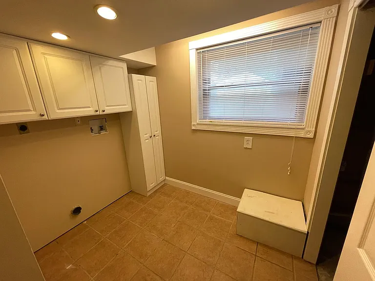 4957 Winding Spring Cir — Photo 17