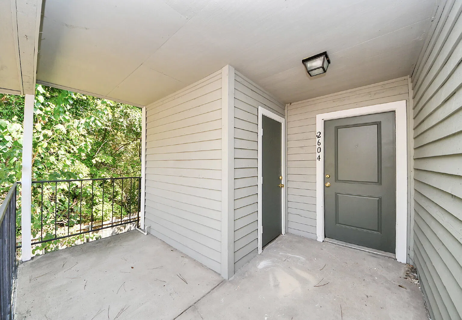 1 bed, 1.0 bath, 769 sqft, $925 — Photo 1