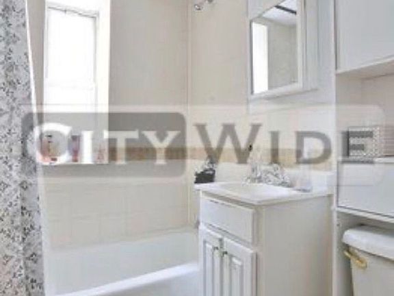 5th image of 21 E 2nd St #42
