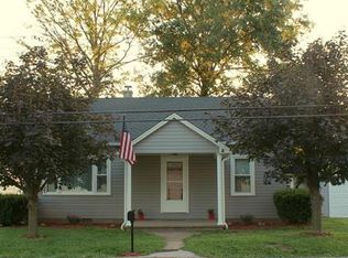 105 Giofre Ave, Maryville, IL