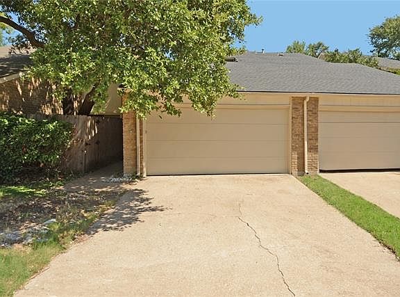 3rd image of 2267 Jamestown Ln