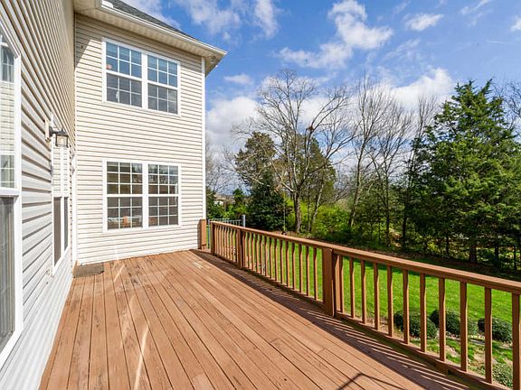 5th image of 1108 Long Branch Dr