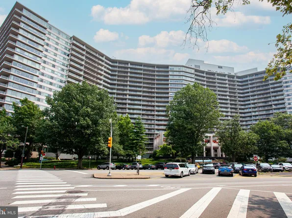 2401 Pennsylvania Ave APT 4A3, Philadelphia, PA 19130