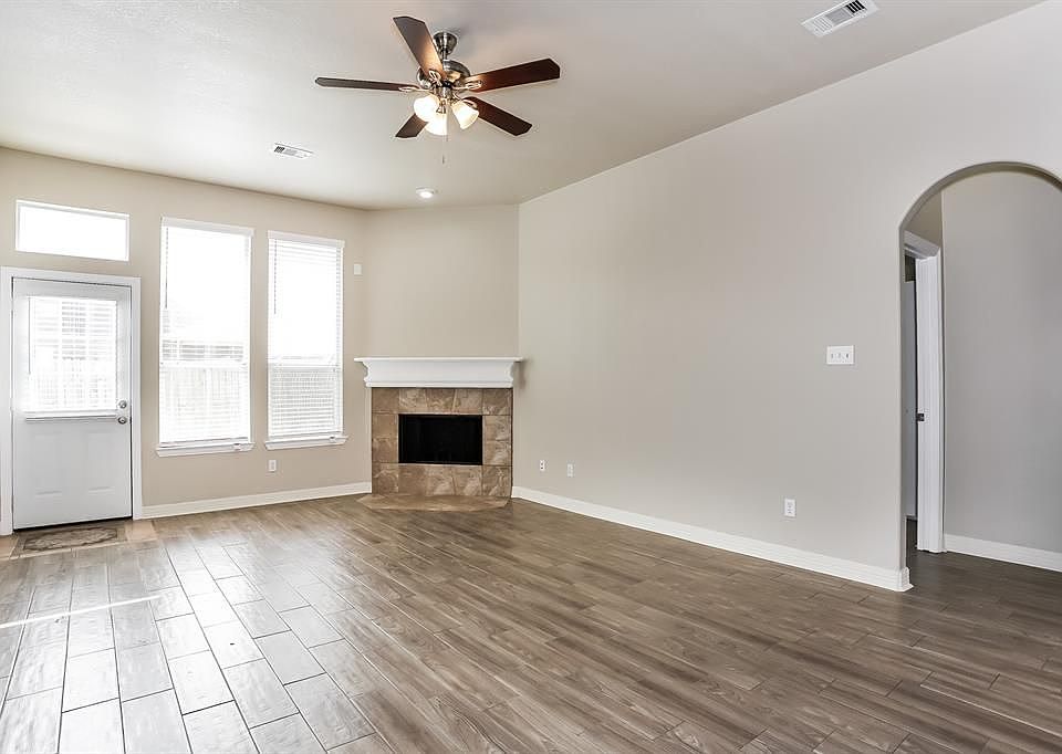 15202 Arnold, Cove, TX 77523 Zillow