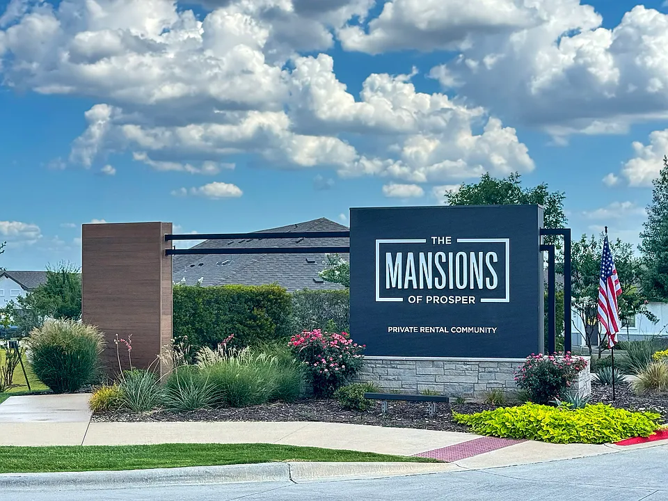 Mansions Prosper Entryway