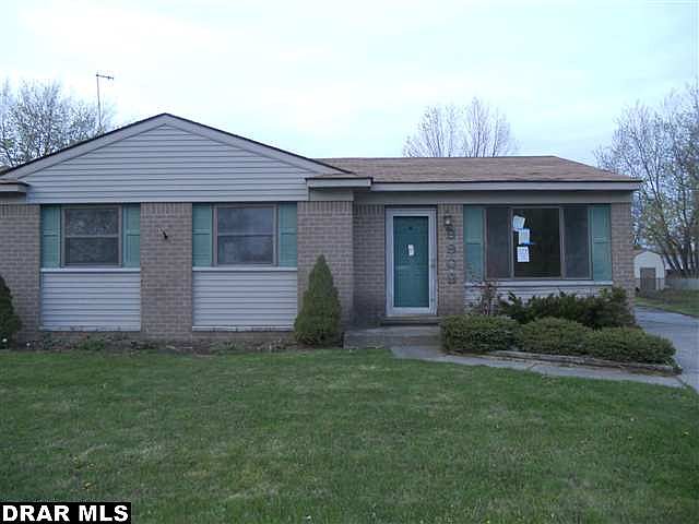 1st image of 9909 Kennedy St