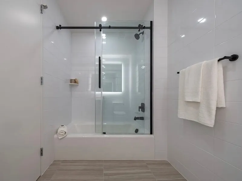 1 bed, 1.0 bath, 527 sqft, $2,440 — Photo 3