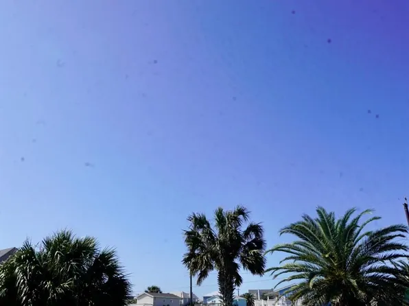 4114 Las Palmas St, Galveston, TX 77554