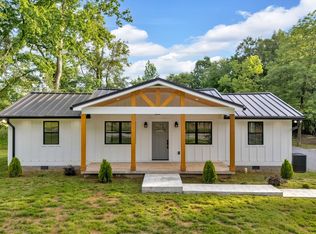 7089 Highway 41a, Pleasant View, TN 37146